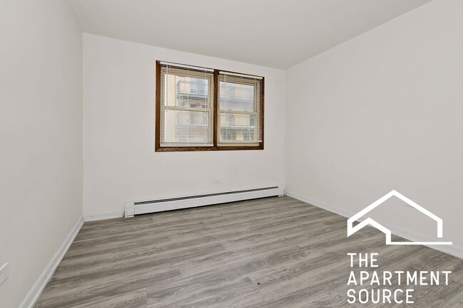 Building Photo - 3739 W 63rd St