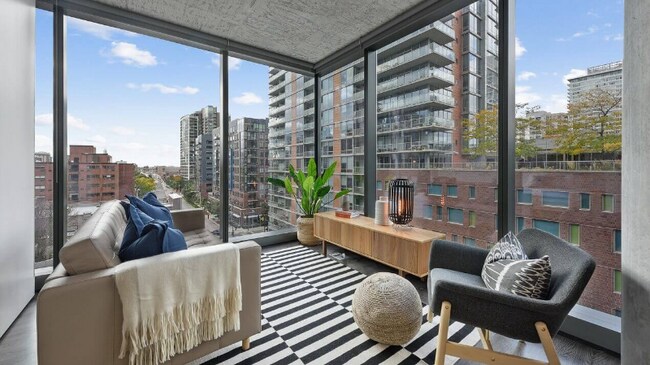 Foto del edificio - 633 S Clark St