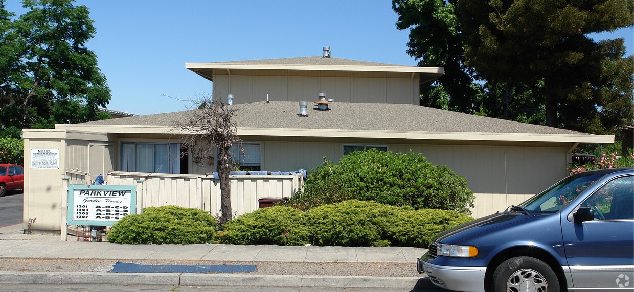 Building Photo - 1201 147th Ave