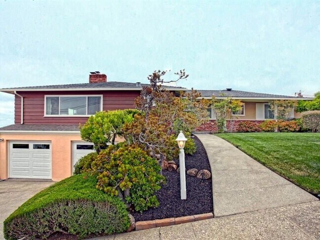 Foto del edificio - 8351 Kent Ct
