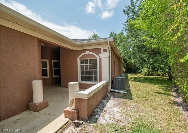 Building Photo - 8525 Tamara Ct