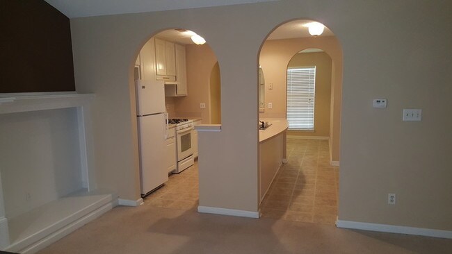 Building Photo - 6764 Biscayne