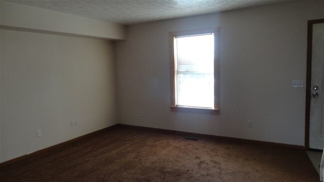 Building Photo - 107 Arrowhead Dr