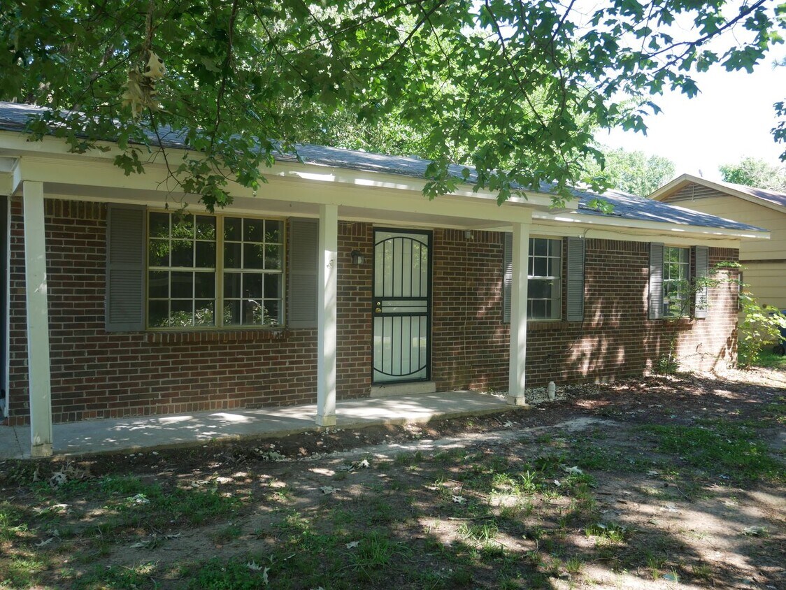 Foto principal - 5330 Lakeview Cove