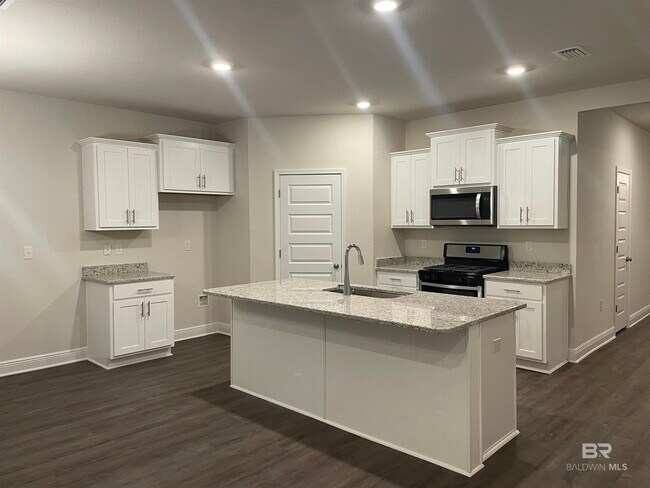 Foto del edificio - 30837 Semper Dr