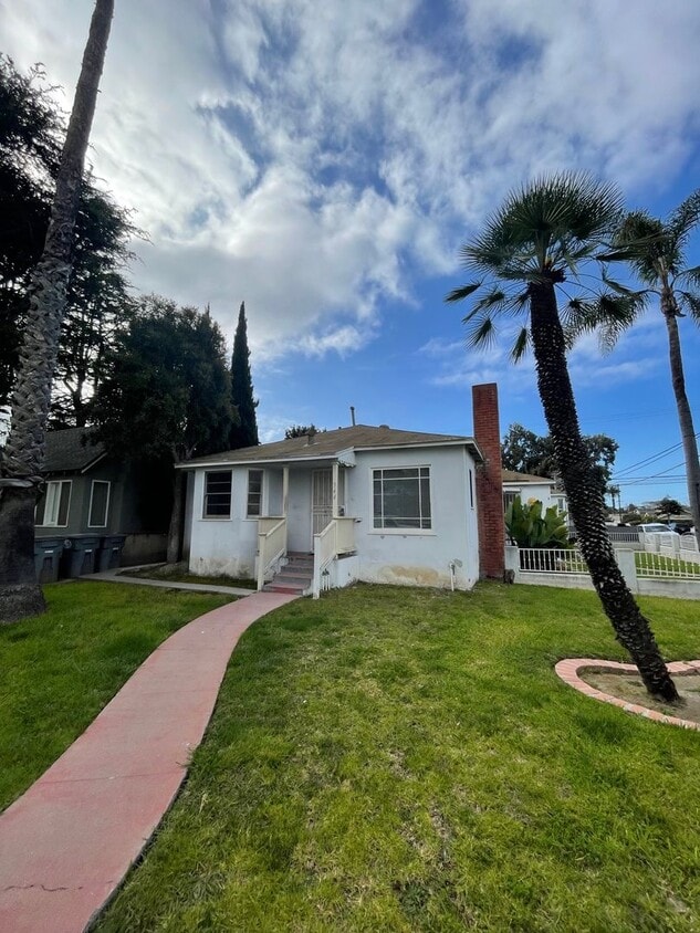 344 Palm Dr Unit Allen Family Trust, Oxnard, CA 93030 Room for Rent