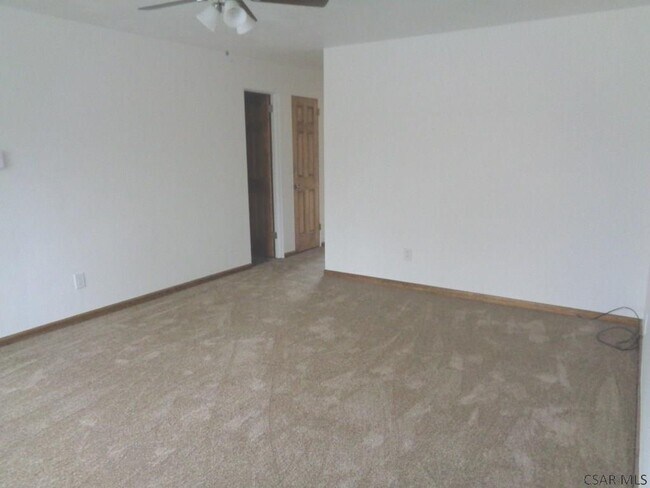 Foto del edificio - 626 Evergreen St