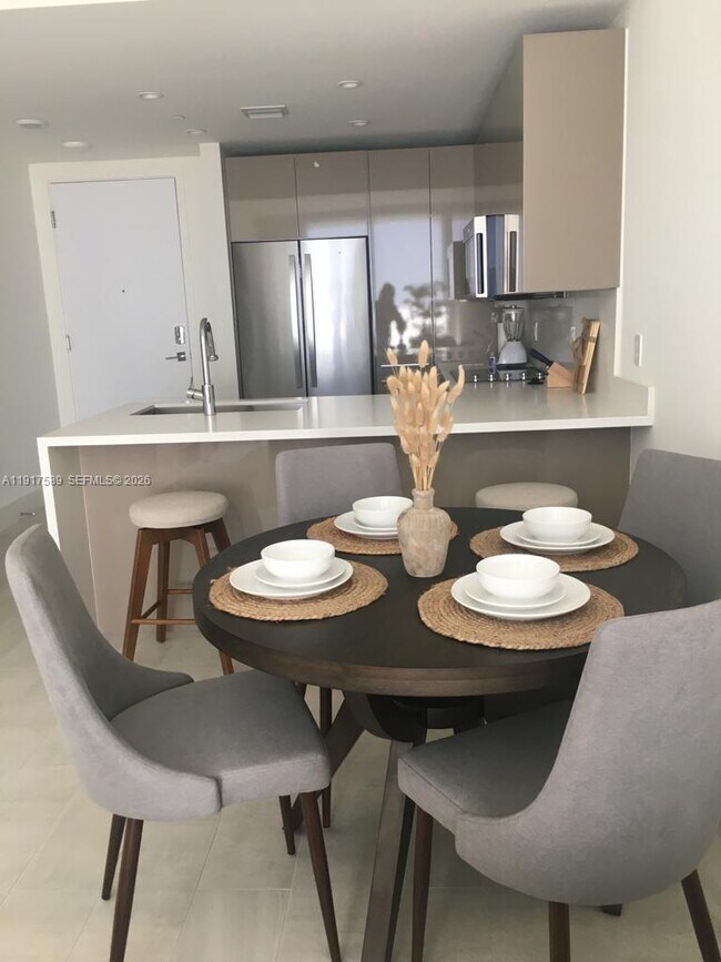 Foto del edificio - 2000 Metropica Wy