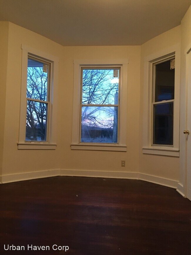 Foto del edificio - 202-204 Chatham St