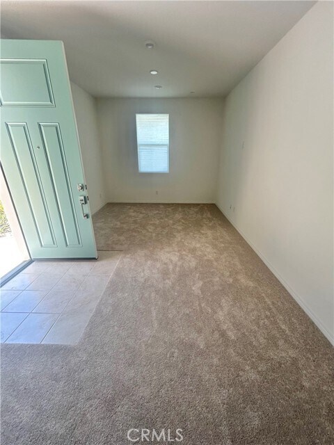 Foto del edificio - 30324 Waterline Dr