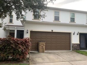 Building Photo - 8613 Andalucia Field Dr