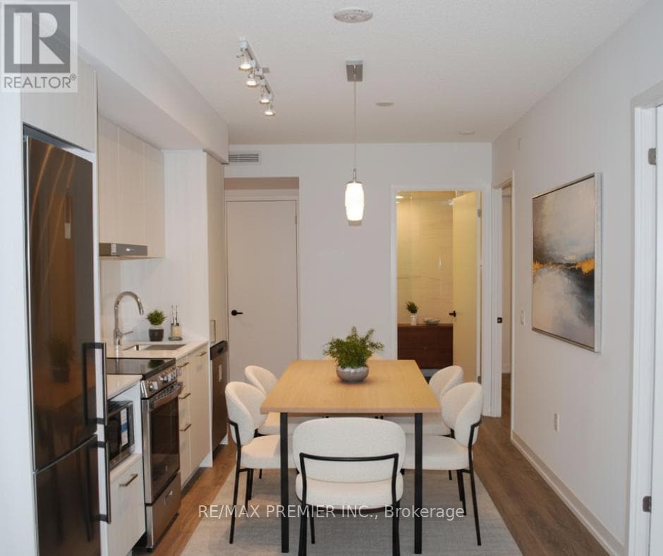 Building Photo - 195 Commerce St