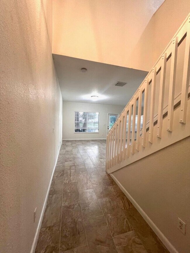 Building Photo - 4406 Windmill Palm Way