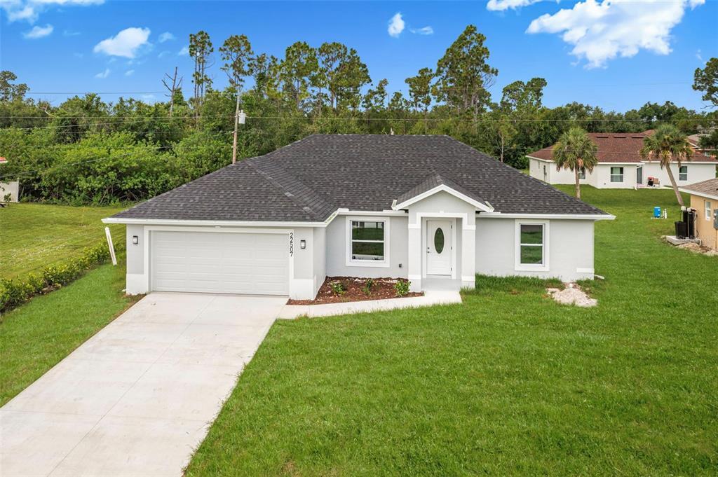 Foto principal - 22507 Bradford Ave