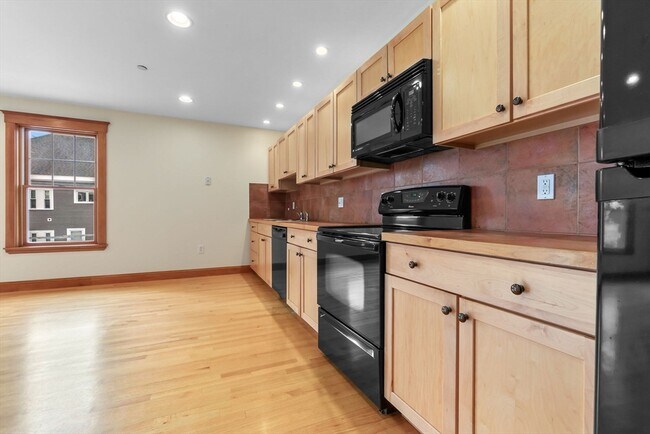 Foto del edificio - 50 Maple St