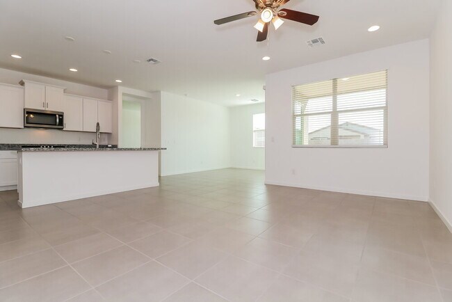 Building Photo - 5627 W Walatowa St