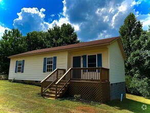 Building Photo - 367 E Reedy Fork Rd