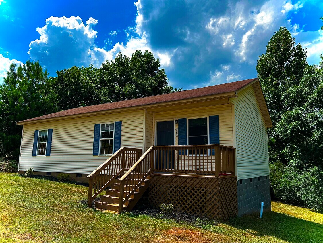 Foto principal - 367 E Reedy Fork Rd