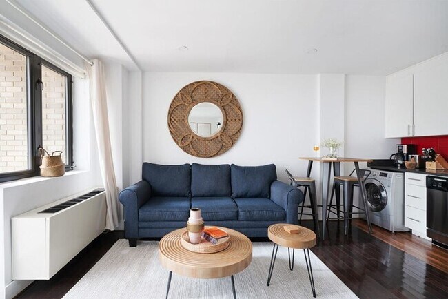 Building Photo - 809-2B Studio With a private Terrace By Co...