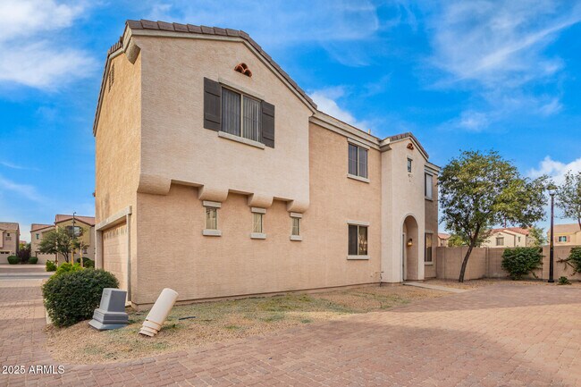 Foto del edificio - 7503 S 14th St