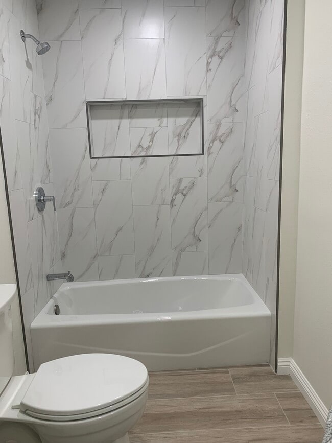 Foto del edificio - 16239 Grand Ave