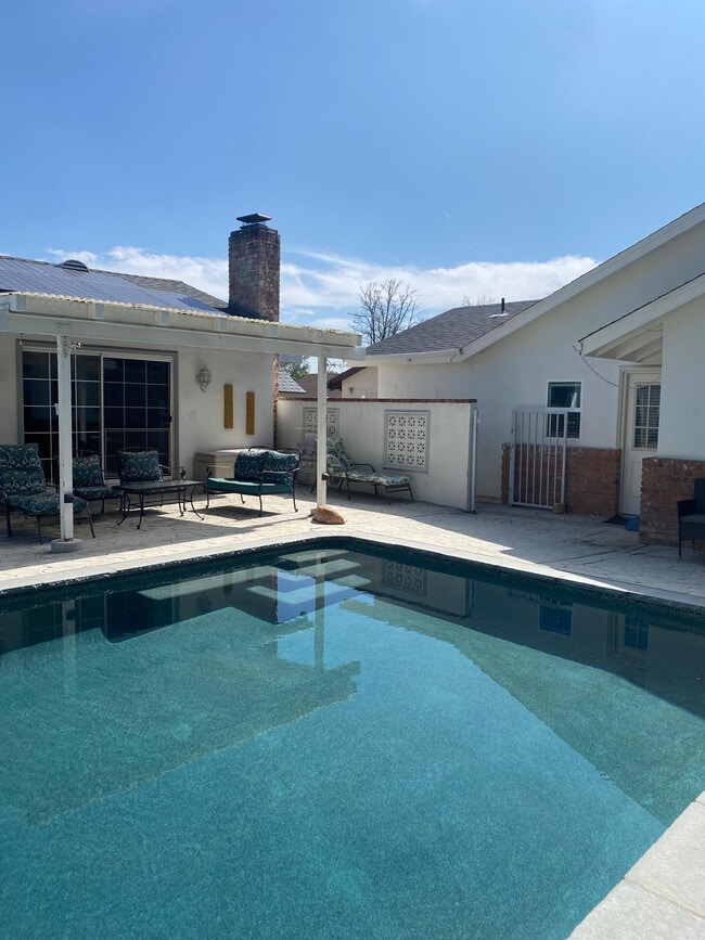 Building Photo - 8387 Shoup Ave