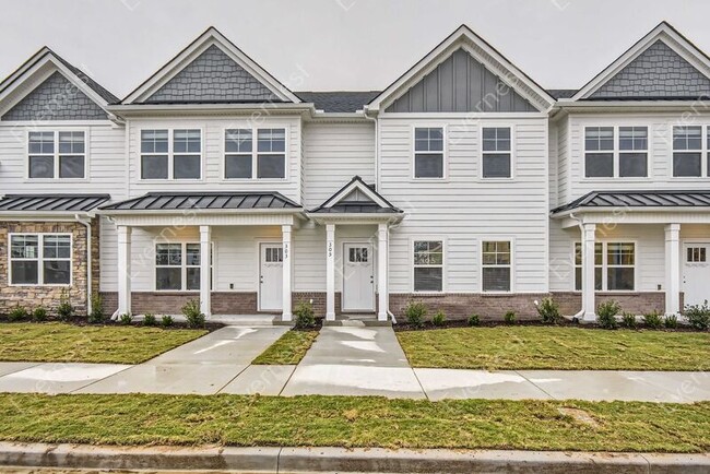 Building Photo - 307 Raines Ct