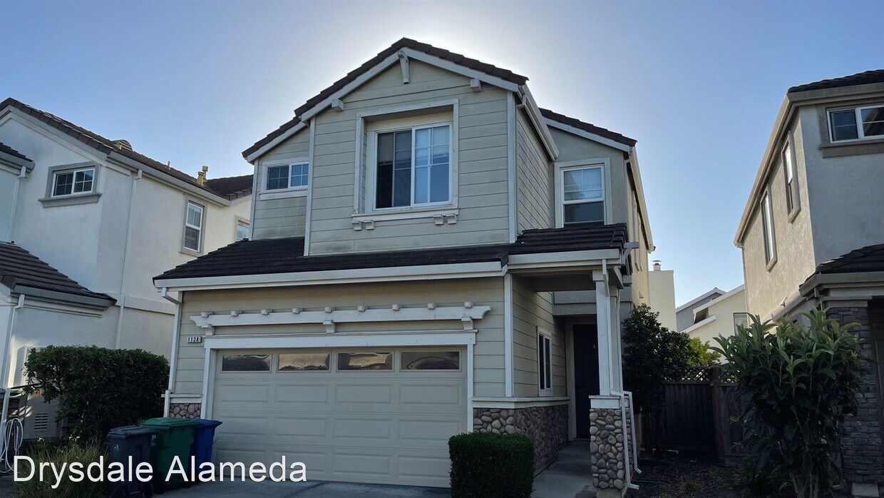Primary Photo - 2 br, 2.5 bath House - 1128 Hillery Way