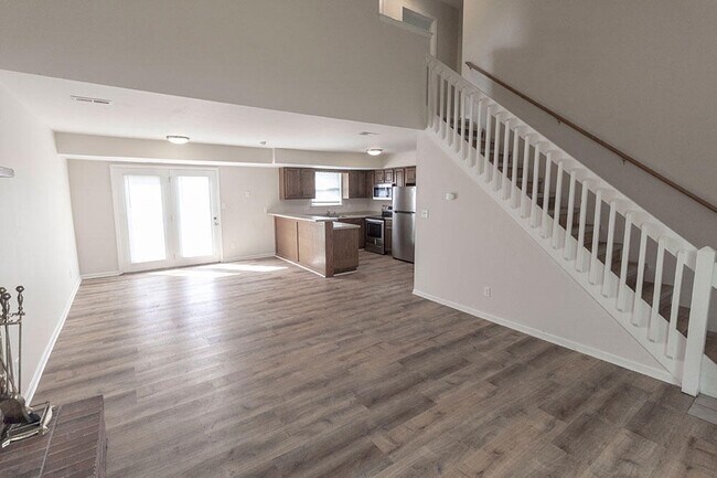 Foto del edificio - 1901 Mirtle Grove Ct