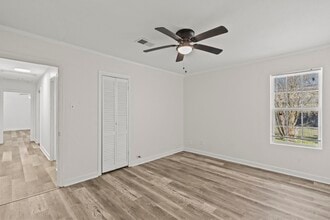 Building Photo - 1132 18th Ave N