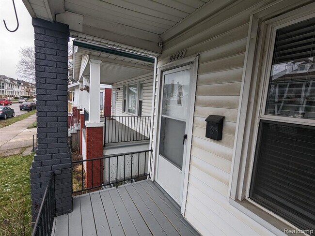 Building Photo - 9442 Charest St