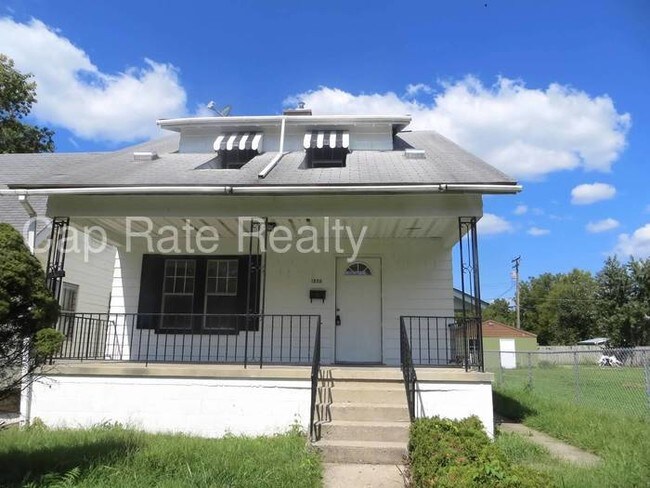 Foto del edificio - 1356 Genessee Ave
