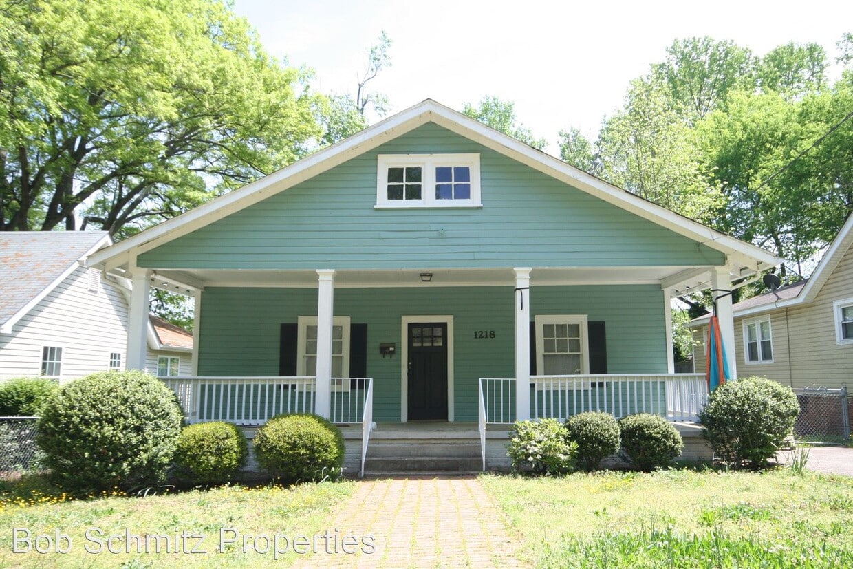 Primary Photo - 3 br, 2 bath House - 1218 Clarendon St.