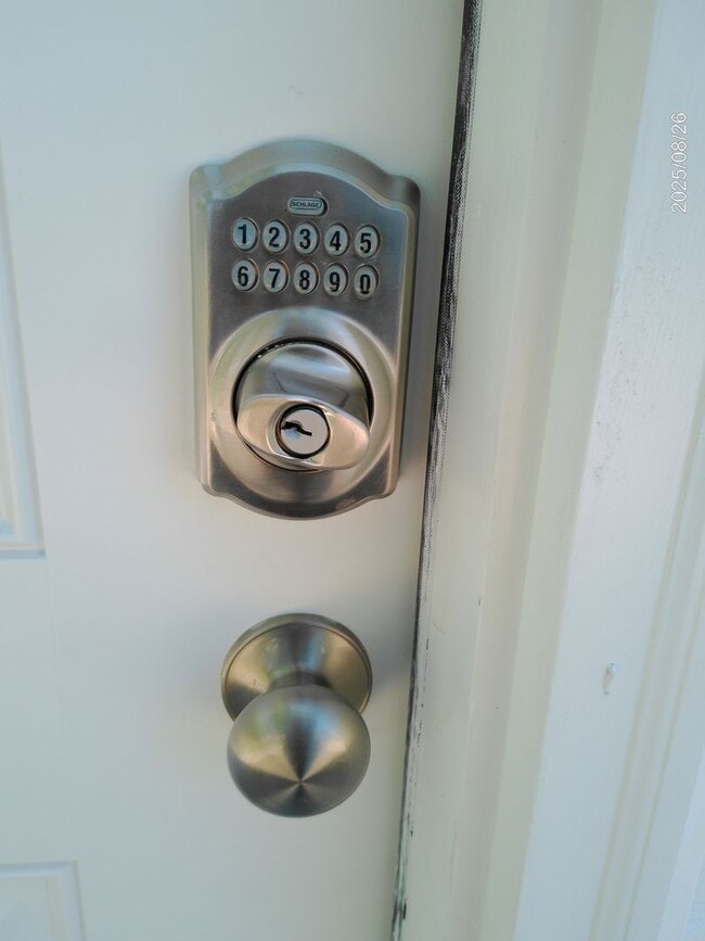 Foto del edificio - Luxury Brand-New ADU – Fully Furnished with Designer Farmhouse Flair