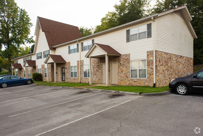 Building Photo - Country Oaks Apartments