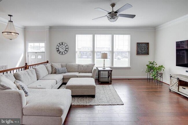 Foto del edificio - 8914 Haversack Hunt Wy