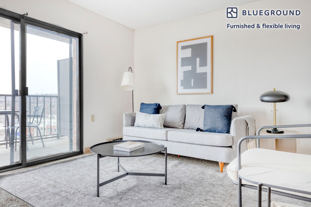 Foto principal - 270 Babcock St