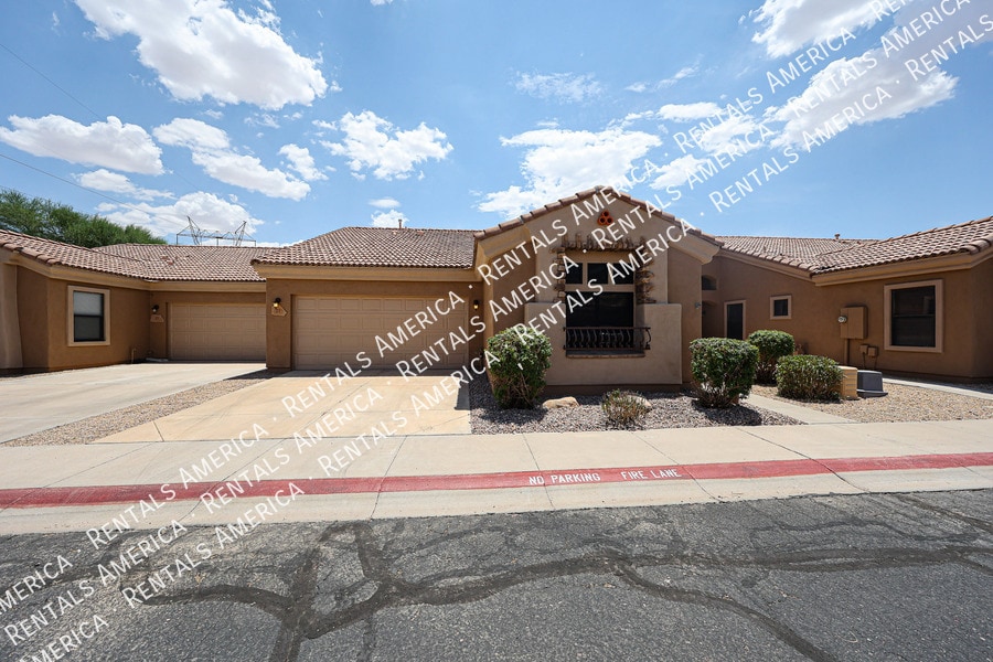 Primary Photo - 2565 S Signal Butte Rd