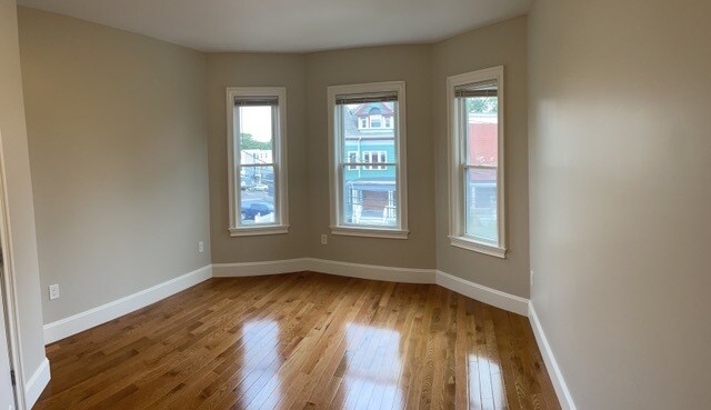 Building Photo - 15 Dix St