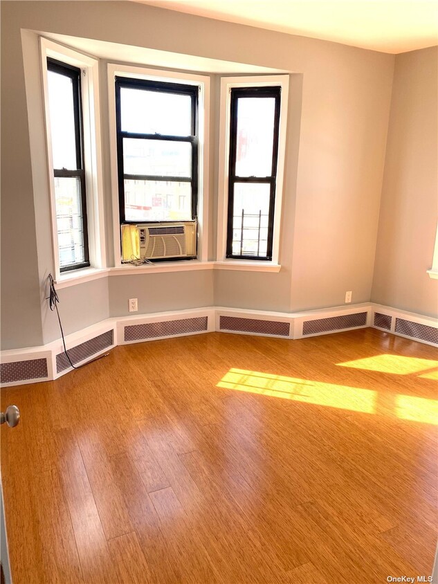 Primary Photo - 405 Bay Ridge Ave