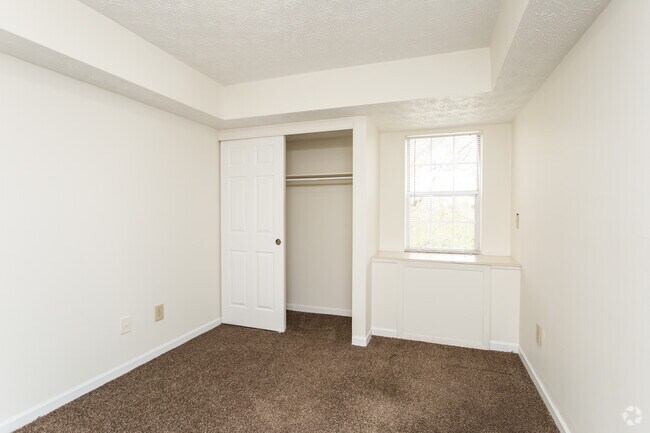 2BR, 1BA - 868-989 SF - Olentangy Village