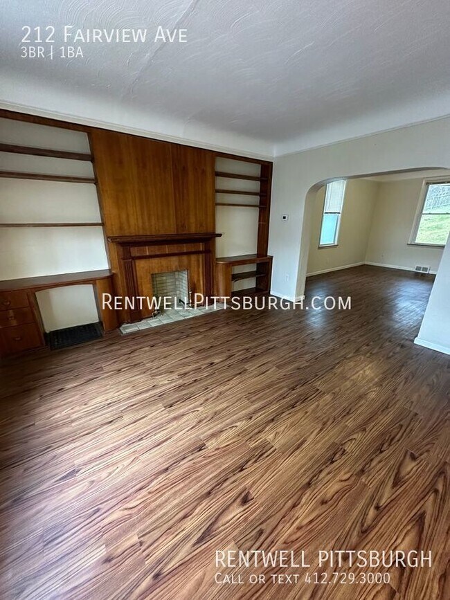 Building Photo - Three Bedroom Home in East Pittsburgh