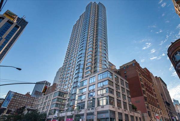 Building Photo - 800 Sixth Avenue