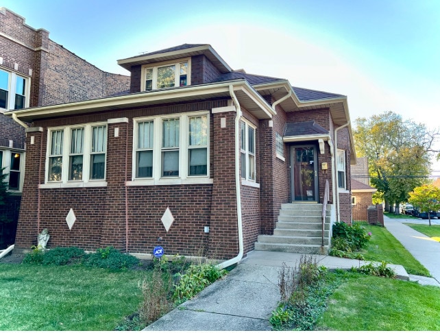 Building Photo - 1100 S Monitor Ave