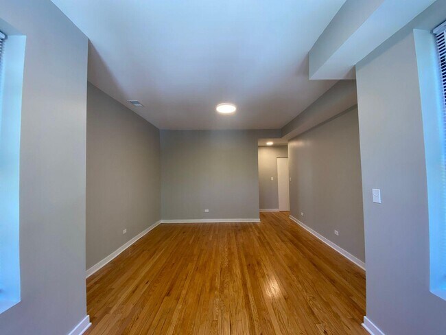 Foto del edificio - 1739 W Wallen Ave