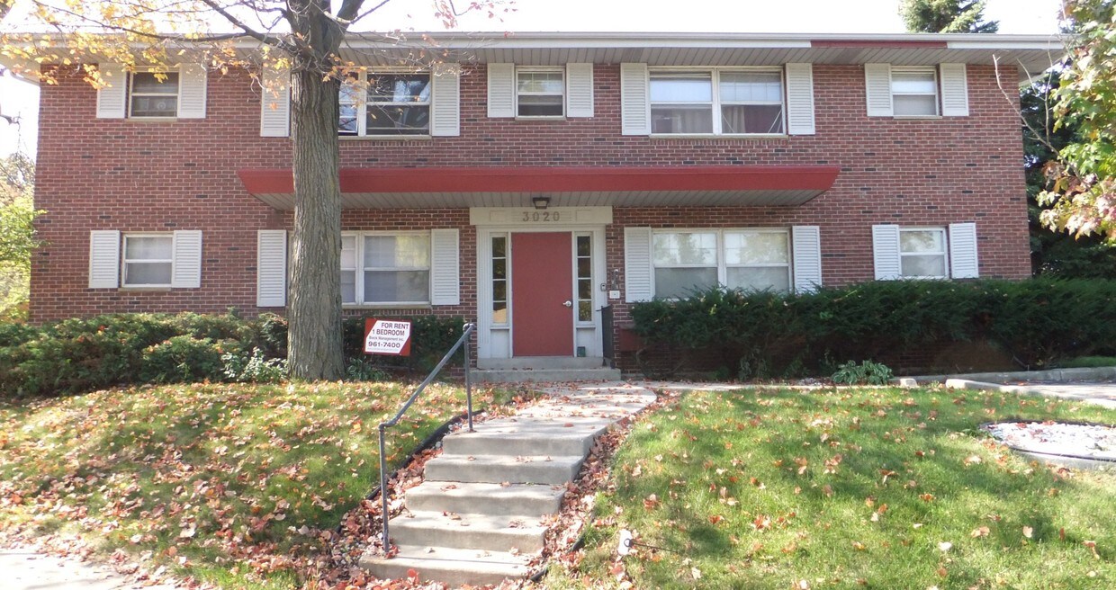 Primary Photo - Fardale Apartments