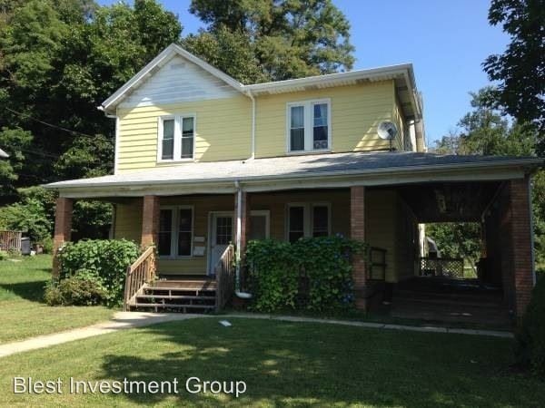 Primary Photo - 2 br, 1 bath Apartment - 6 Woodlawn Ave