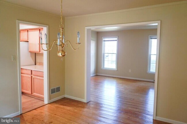 Foto del edificio - 275 W Central Ave