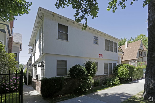 Building Photo - 2610 N St