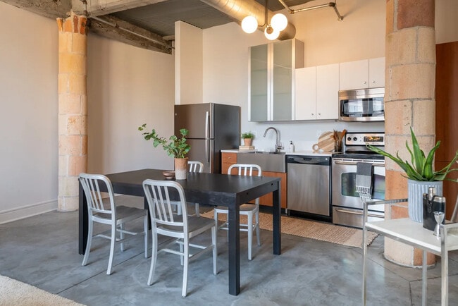 Building Photo - The Vox